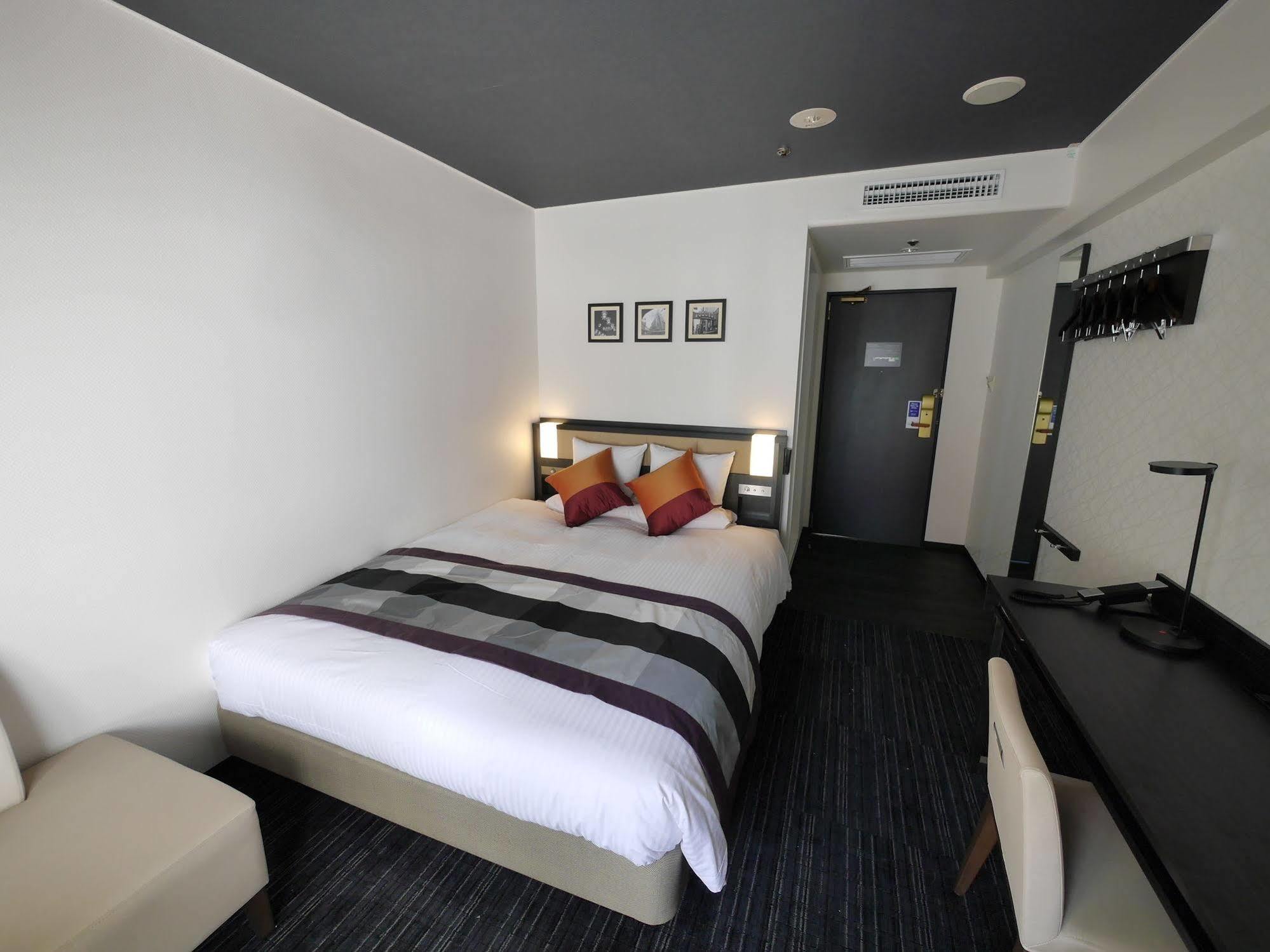 Hotel Mystays Shinsaibashi Ōsaka Exterior foto